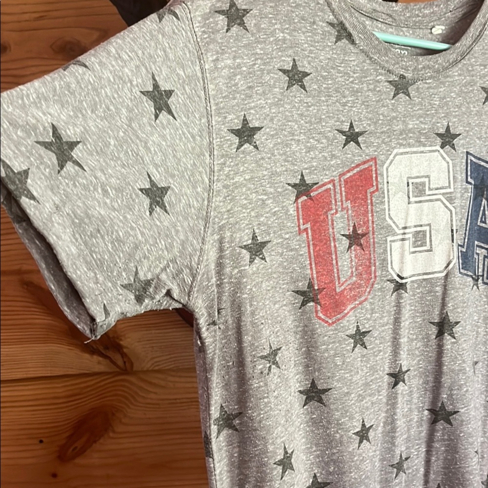 Gray Star Pattern Shirt - Picture 2 of 5